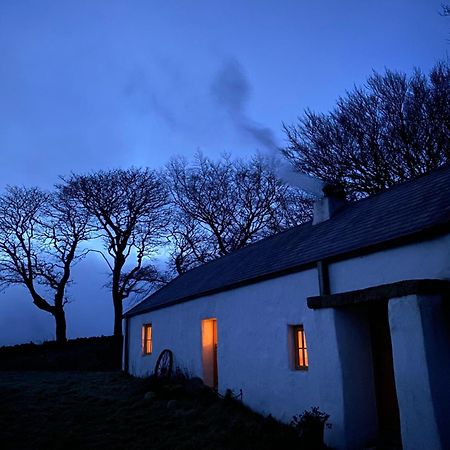 Thistle Thatch Cottage And Hot Tub - Mourne Mountains Newcastle  Eksteriør billede